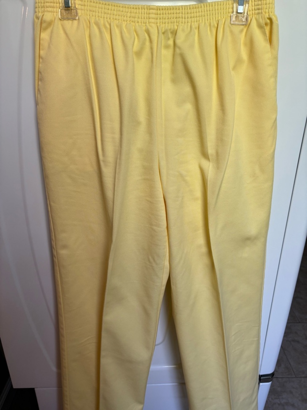 Light Yellow Elastic Waist Straight-Leg Pants